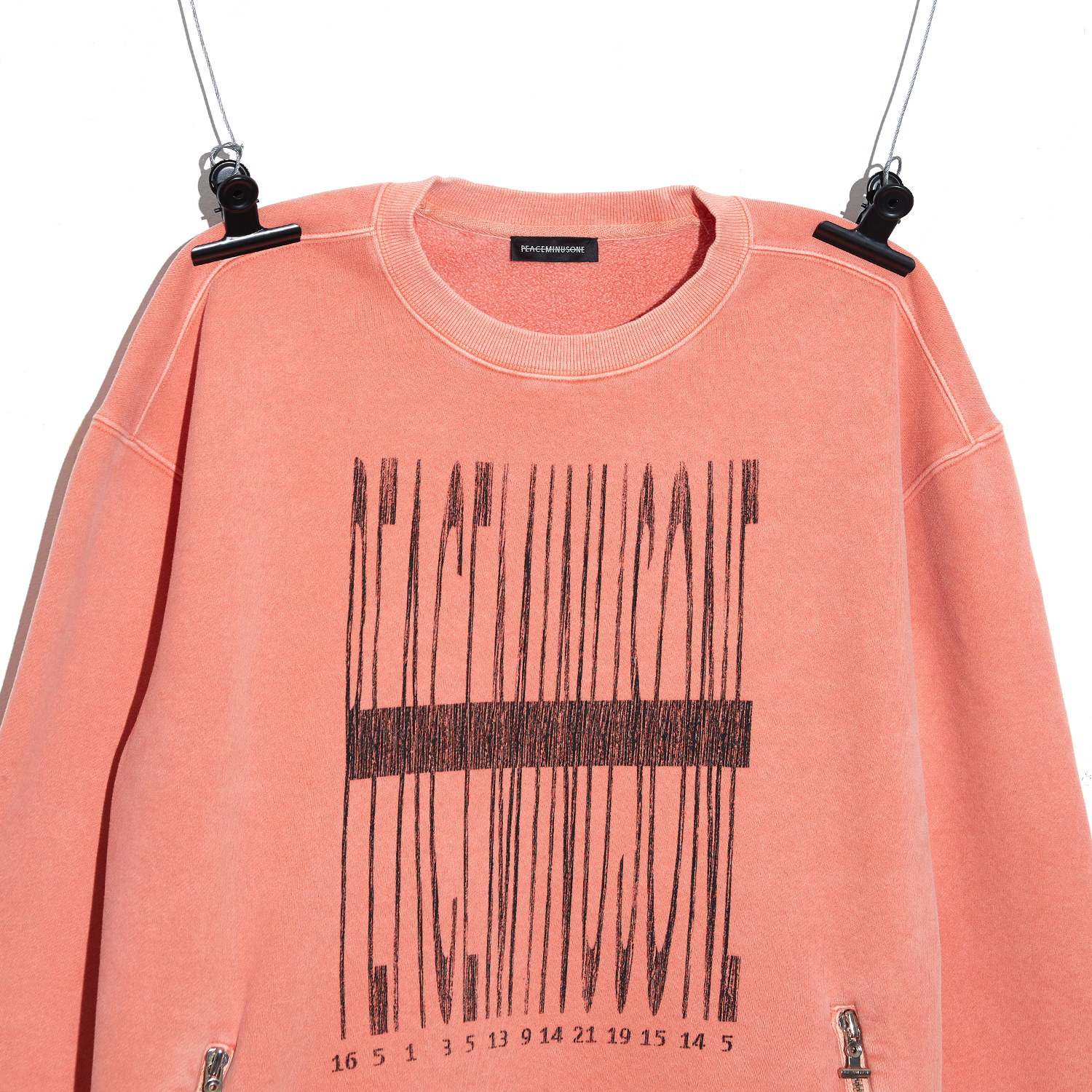 PMO CREW NECK #1 SALMON \u003e TOPS 